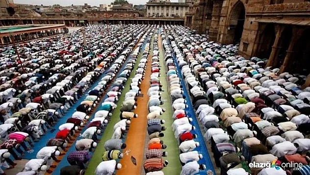 Bayram namazı saatleri belli oldu!