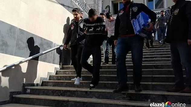 Hırsızlık suçundan 2 şüpheli tutuklandı