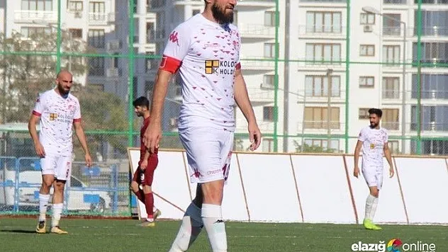 Elazığsporlu Serdar Özbayraktar, futbolu bıraktığını açıkladı