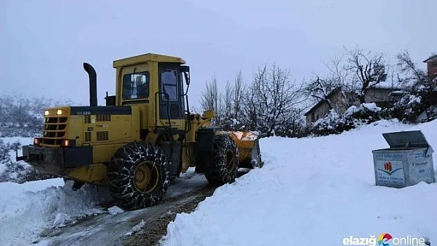 Karda çadırda mahsur kalan 40 orman işçisi kurtarıldı