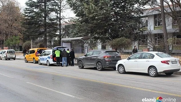 5 aracın karıştığı zincirleme trafik kazası meydana geldi