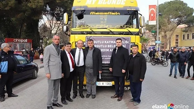 Başkan Akın yardım tırlarıyla birlikte Elazığ'a gitti