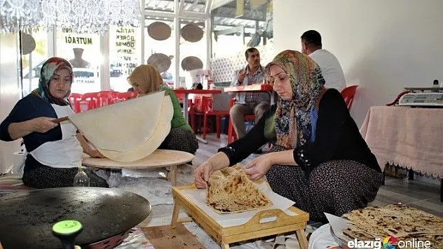 Gelin ile görümce sırt sırta verdi, kendi işlerini kurdu