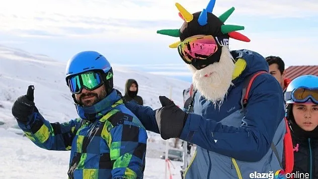 Kar özlemi kayak merkezini tatilcilerle doldurdu
