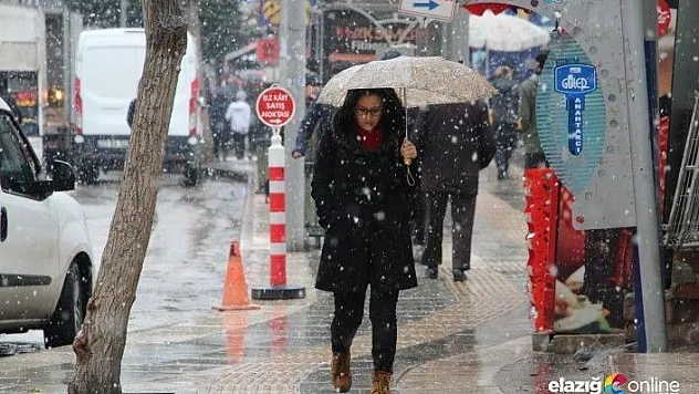 Kısa sürelide olsa mevsimin ilk karı yağdı