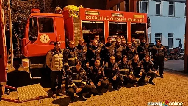 Kocaeli'de ekipler Elazığ'daki deprem için seferber oldu