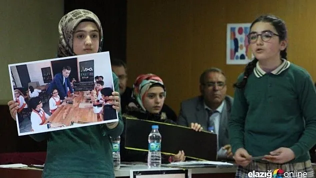 Kovancılar'da 4 aşamalı münazara yarışması yapıldı