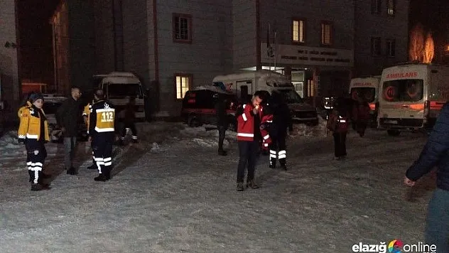 Van'dan Elazığ'a arama kurtarma, sağlık ekibi ve çadır gönderildi