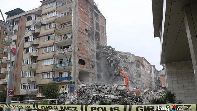 Deprem bölgesinde hırsızlık yapan 5 şüpheli tutuklandı