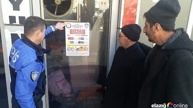 Deprem nedeniyle bilgilendirici afişler asıldı