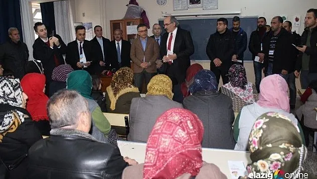 Depremzede çocuklar ile velilere psikososyal destek