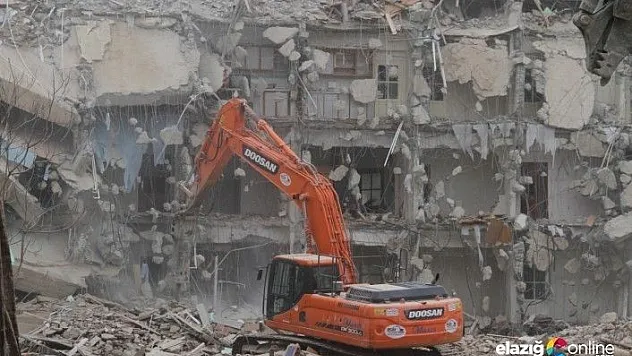 Deprem bölgesinde görev yapan personele aylık 693 TL tazminat