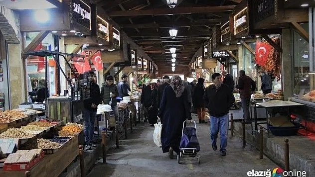 Korona virüsüne karşı vatandaş Kapalı Çarşı'ya koşuyor!