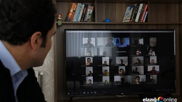 Elazığ 30'arlı sınıflarda &quotCanlı Ders&quot uygulamasına geçti