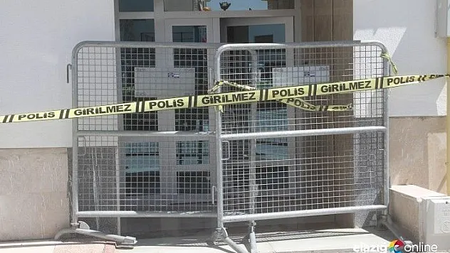 Elazığ'da 7 katlı apartman karantinaya alındı