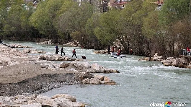 Kayıp Uzman Çavuş Güneş'i arama çalışmaları sürüyor