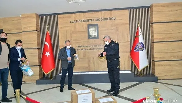 Yüz koruyucu siperlikler, İl Emniyet Müdürlüğüne teslim edildi