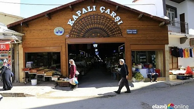 92 yıllık Kapalı Çarşı da en sakin bayram alışverişi