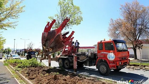 Elazığ Belediyesi Yeşil Dokuyu Korumaya ve Yaşatmaya Özen Gösteriyor