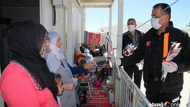 Elazığ'da Anneler Günü ziyaretleri