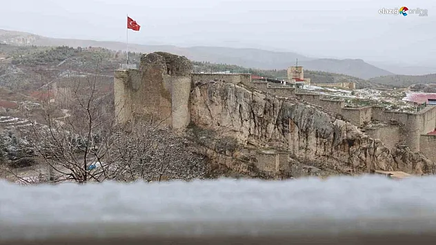 Harput'ta Kış Masalı! Beyaza Bürünen Tarihi Yapılar Göz Kamaştırdı!
