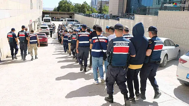 Telefon dolandırıcılığı yapan suç örgütüne operasyon! 26 şüpheli adliyeye sevk edildi