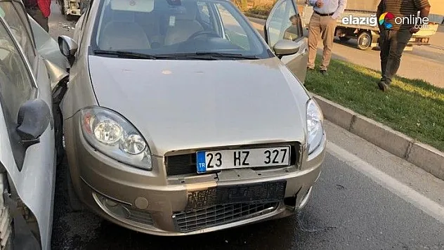 5 aracın karıştığı zincirleme trafik kazasında yaralanan olmadı