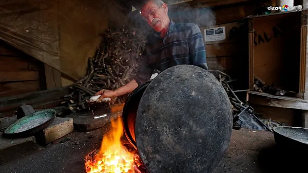52 yıldır sürdürdüğü mesleğini devredecek çırak bulamıyor!