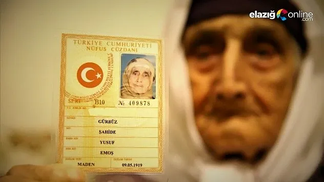 80 torunlu 102 yaşındaki Şahide Nine, Covid-19'u evinde yendi