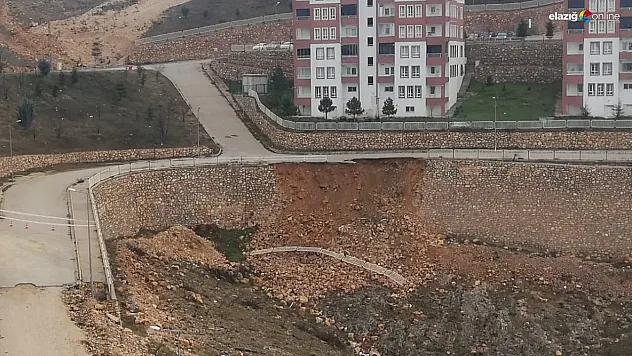 Abdullahpaşa Mahallesi'nde istinat duvarı çöktü!