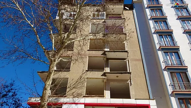 AFAD'dan depremde hasar gören binalara girmeyin uyarısı