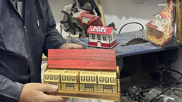 Ağaç dallarını dekoratif ürünlere dönüştürüyor