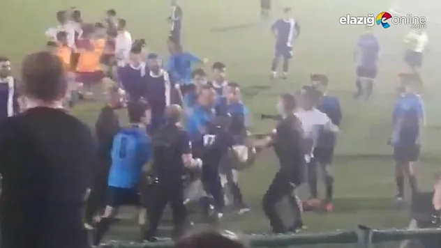 Amatör maçta tekme ve yumruklar havada uçuştu