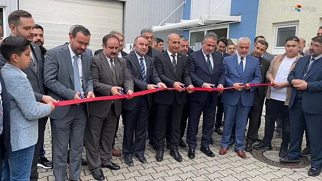 Avrupa Elazığlılar Derneği düzenlenen törenle açıldı