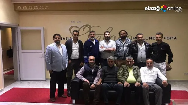 Avrupa Elazığlılar Derneği'nde Bayrak Değişimi