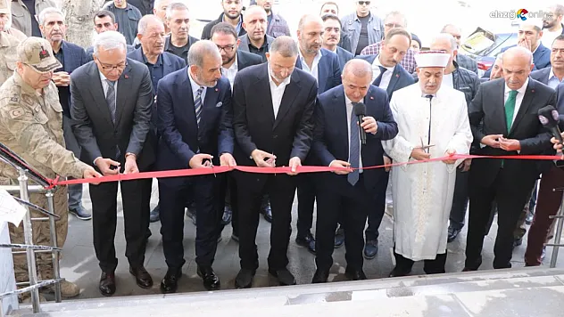 Elazığ'da Hacı Ahmet Saraç Camii Dualarla Açıldı