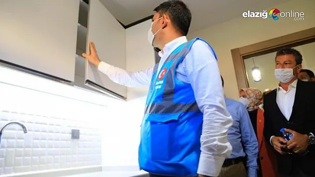 Bakan Kurum, örnek dairenin tüm ayrıntılarını inceledi