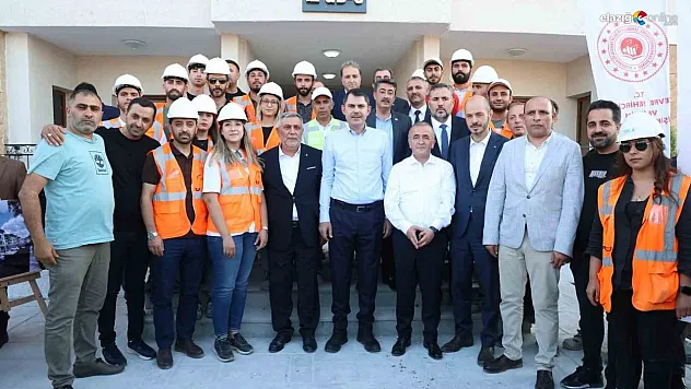 Bakan Murat Kurum Elazığ'da TOKİ konutlarını inceledi: İnşaat çalışmaları hızla devam ediyor