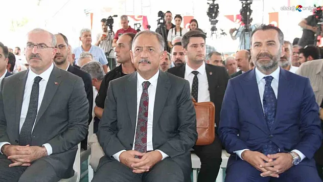 Bakan Özhaseki: 'Çok şükür ciddi adımlar atıyoruz'