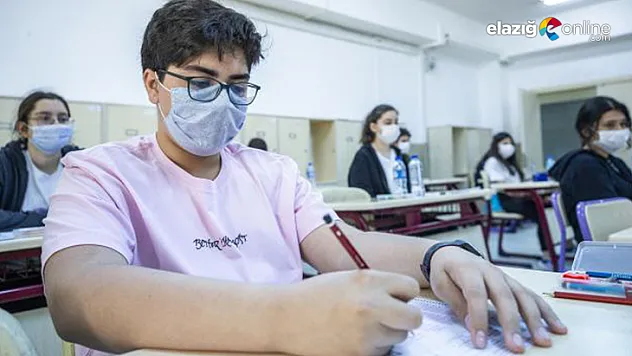 Bakan Selçuk Duyurdu! Yüz yüze sınavlar ertelendi