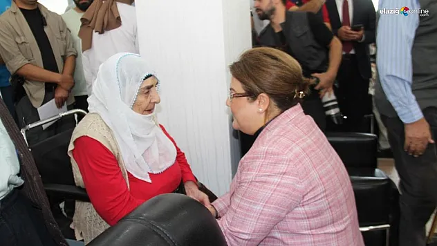 Bakan Yanık'tan Gazi Huzur Evine ziyaret