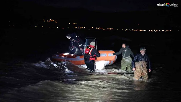 4 saatlik çalışma sonucu kurtarıldılar