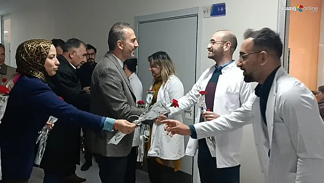 Başkan Kangal ve ekibinden 24 Kasım Öğretmenler Günü etkinliği