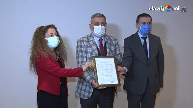 Başkan Şerafettin Yıldırım mazbatasını aldı