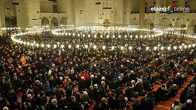 Bayram namazı evde kılınır mı, nasıl kılınır? Diyanet açıkladı