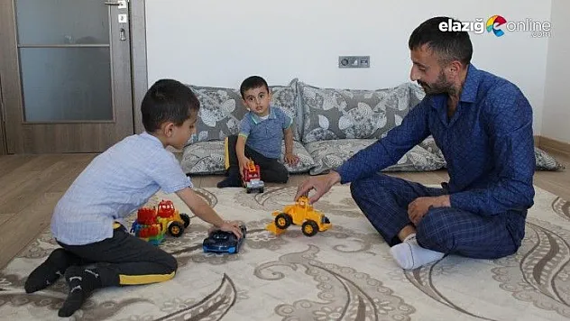 Depremzedeler, yeni evlerinde huzuru yaşıyor