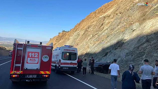 Bingöl'de otomobil takla attı: 3 yaralı
