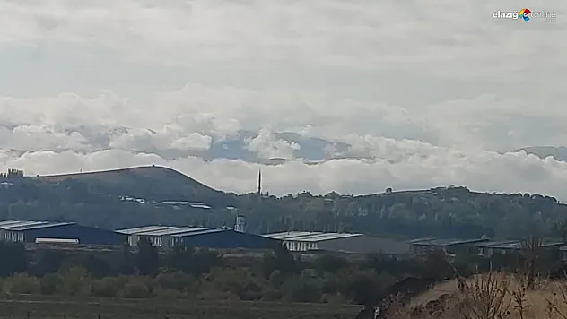 Bingöl'de sis ve bulutlar kartpostallık görüntü oluşturdu