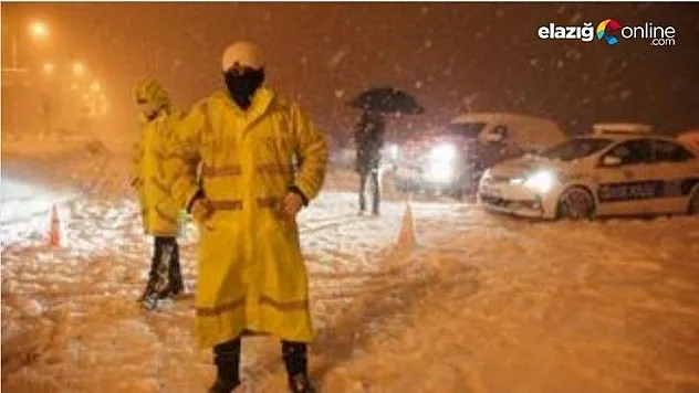 Bingöl-Elazığ karayolu büyük araç trafiğine kapatıldı