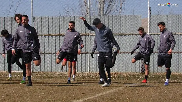 Bordo beyazlı temsilcimiz Elazığspor, Çatalca maçı hazırlıklarına başladı